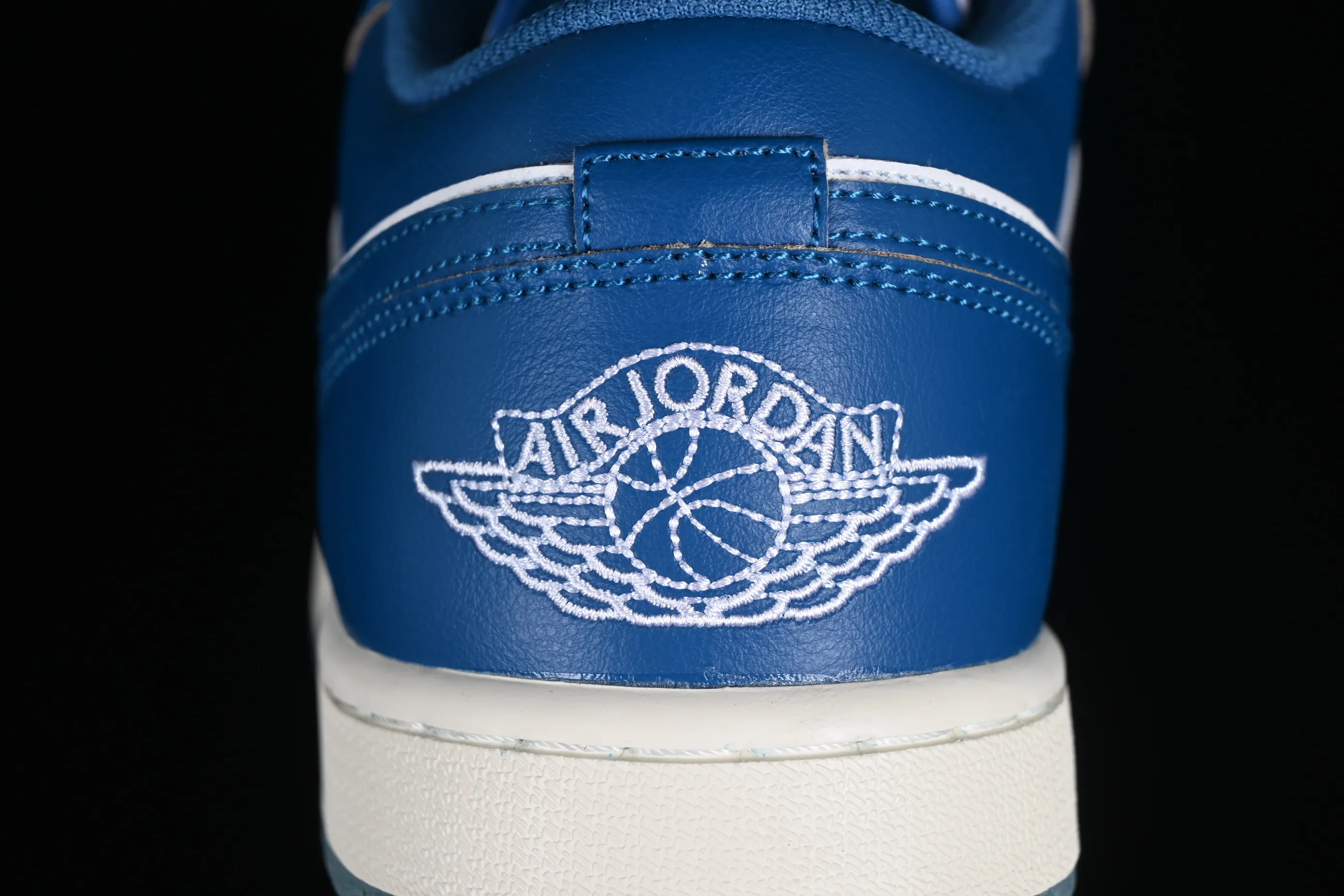 All categories Air Jordan Jordan series basketball shoes Air Jordan 1 Low Air Jordan 1 Low AJ1 Joe 1 retro white and blue low-top cultural and leisure sports sneakers FN5214-141